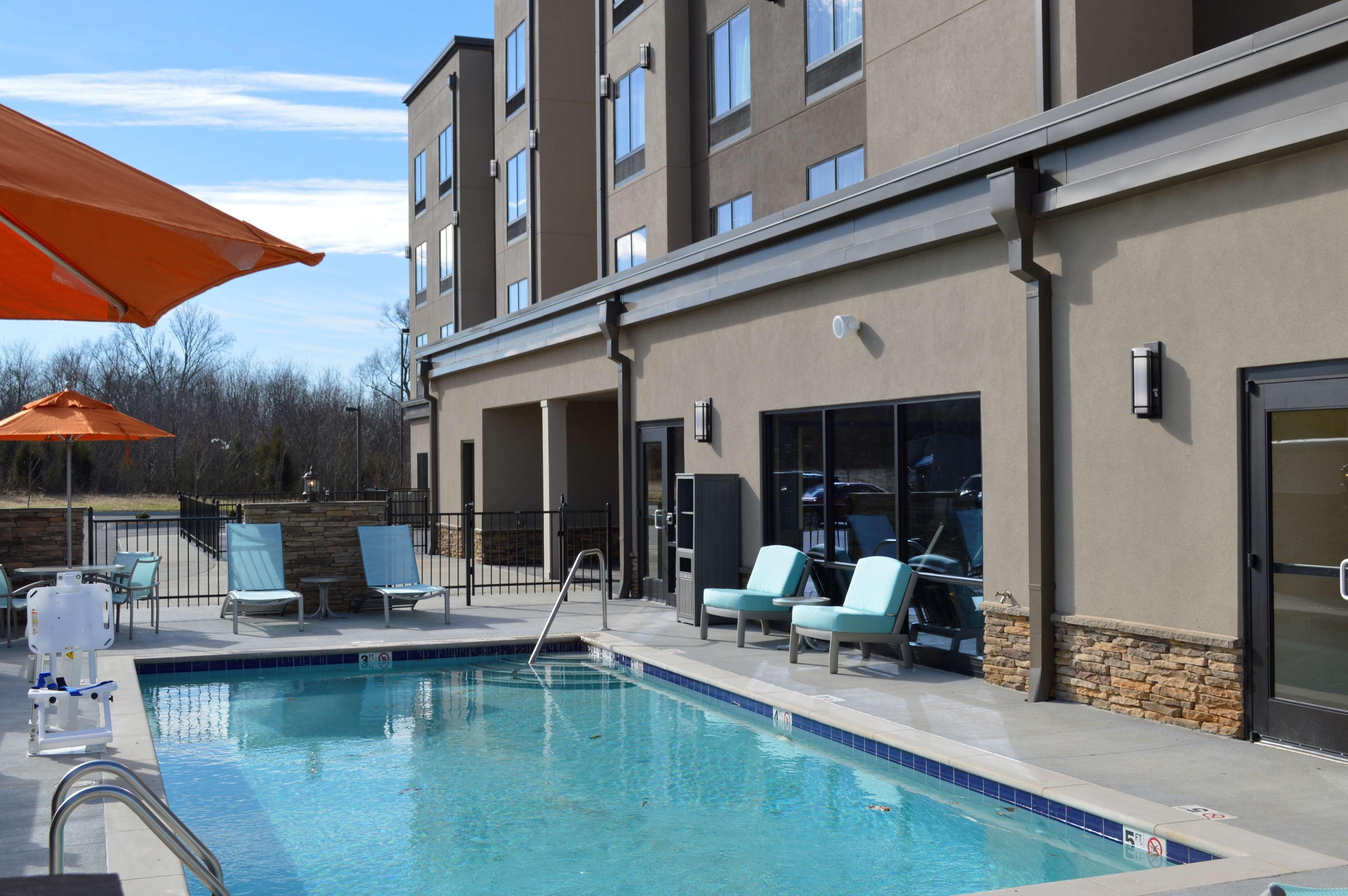 Best Western Plus Atrium Inn & Suites Clarksville Extérieur photo